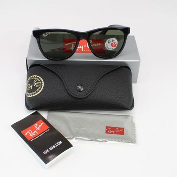 Ray-Ban Sunglasses Green Classic Polarized Lens